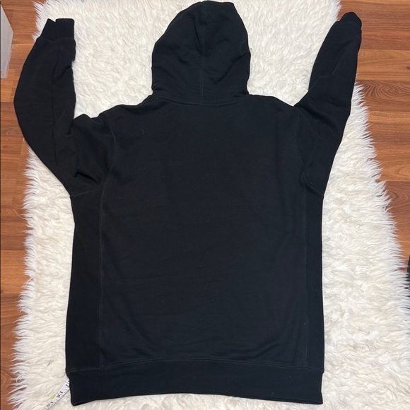 CLASSIC HOODIE - BLACK - Picture 8 of 12